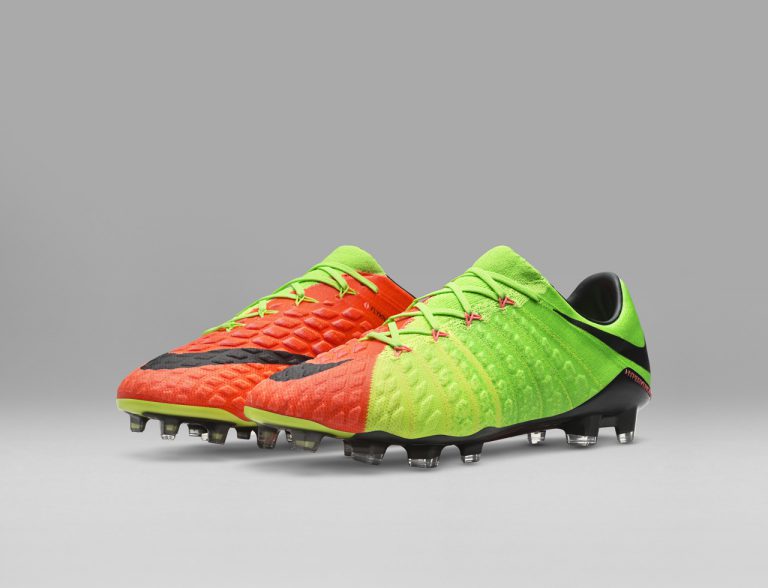 nike hypervenom cavani