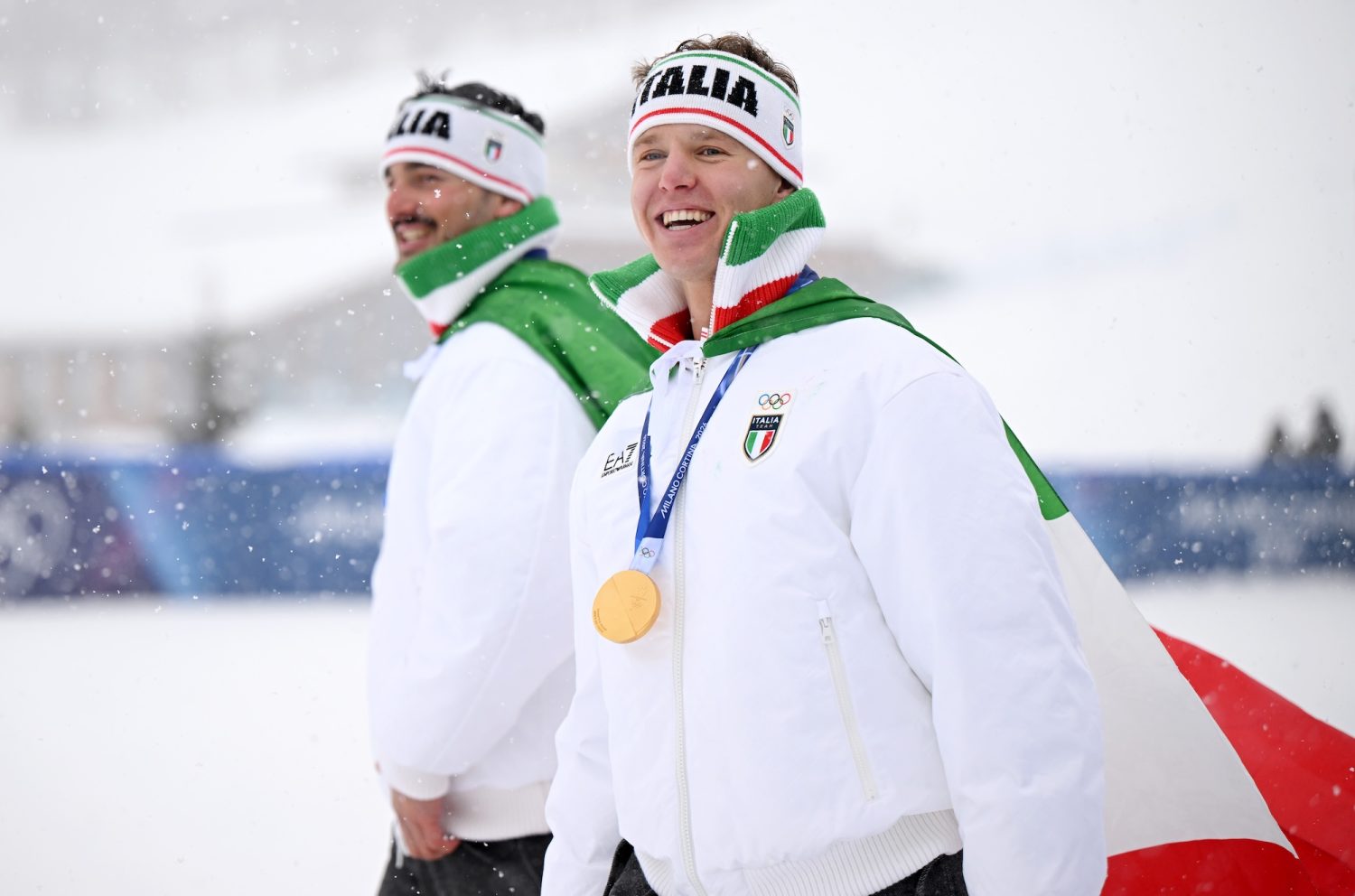 L’oro in solitudine di Simone Deromedis e l’argento di Federico Tomasoni sono due imprese diverse, ma hanno regalato un momento indimenticabile all’Italia degli sport invernali